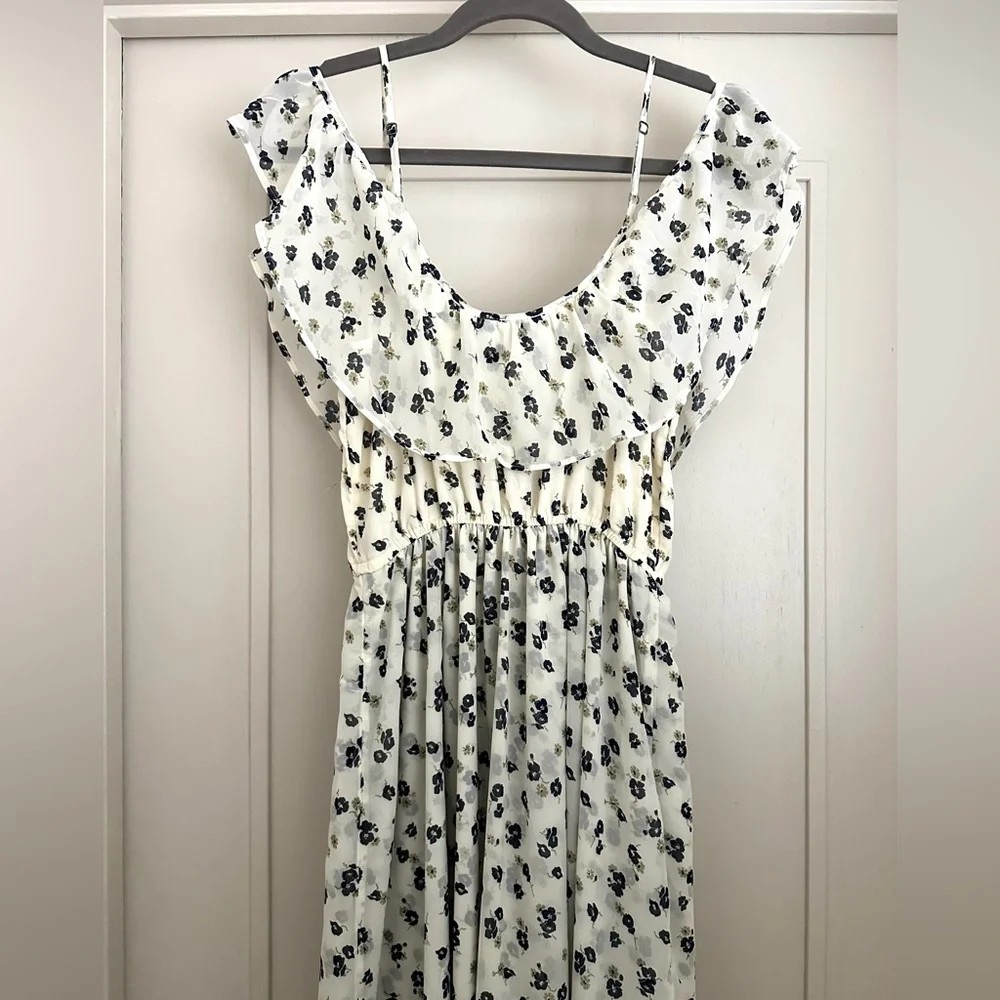 Abercrombie & Fitch Floral Maxi Dress in White and Black